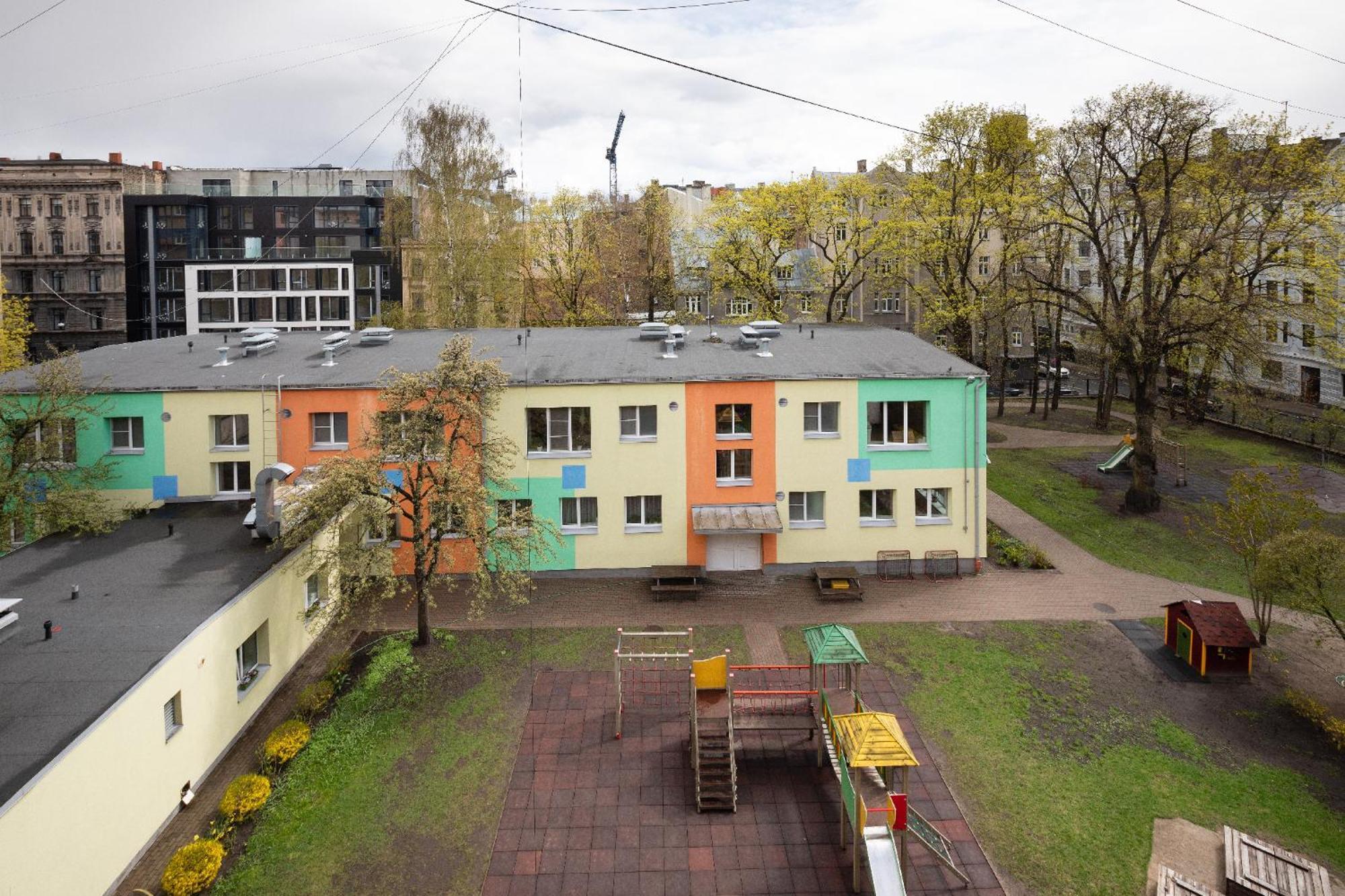 Brivibas Yard Apartment With Parking In City Center Ryga Zewnętrze zdjęcie