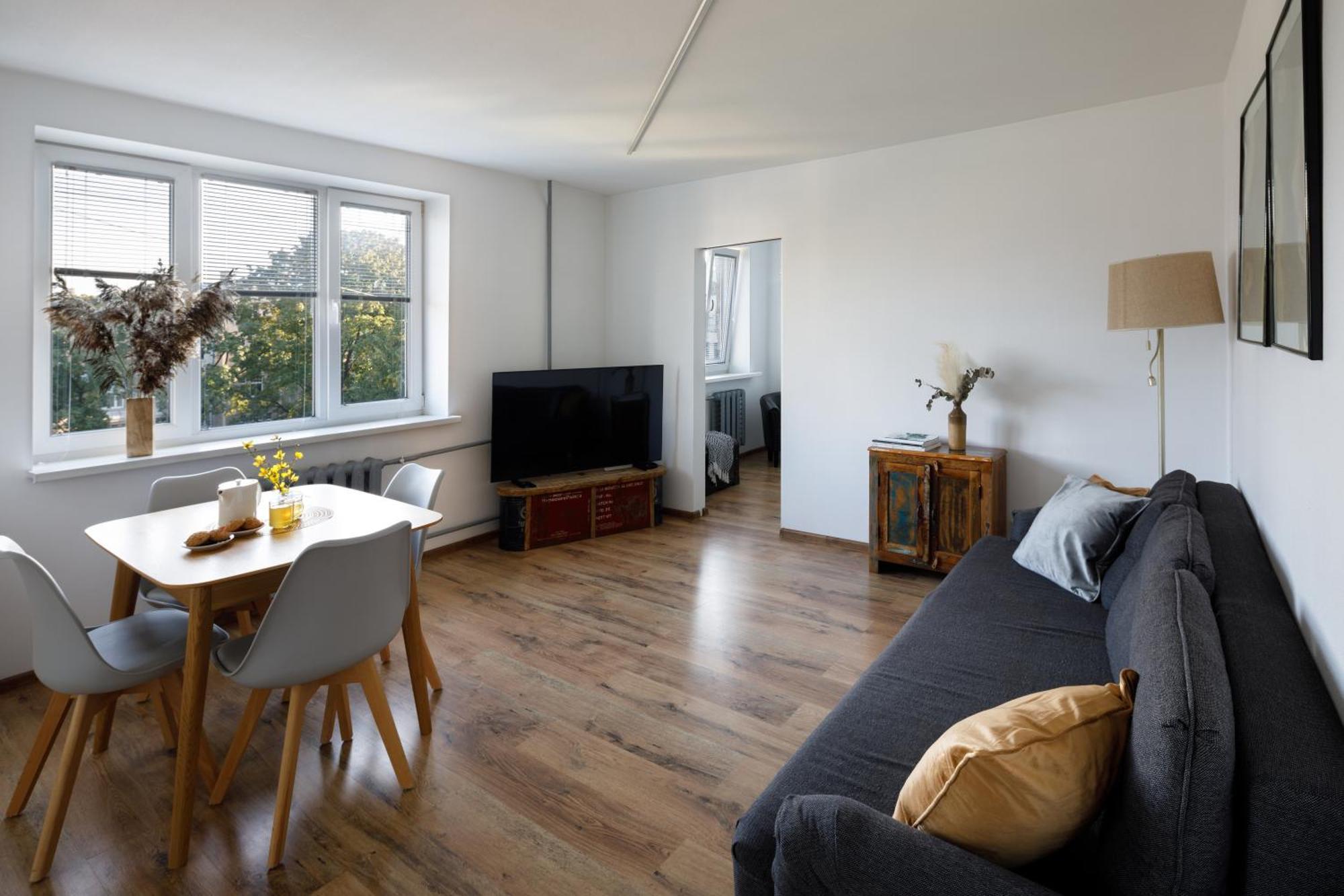 Brivibas Yard Apartment With Parking In City Center Ryga Zewnętrze zdjęcie