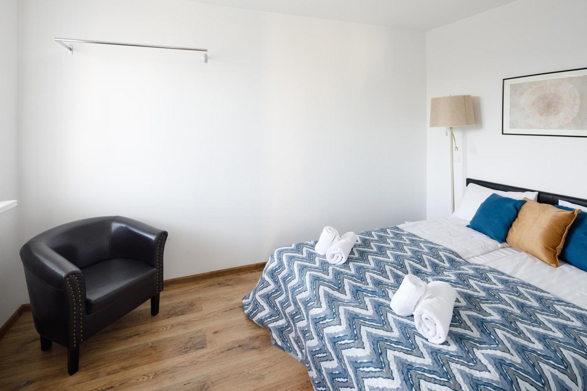 Brivibas Yard Apartment With Parking In City Center Ryga Zewnętrze zdjęcie